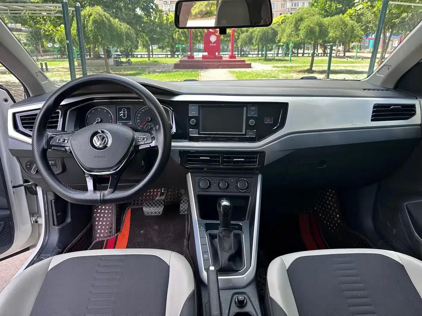 2019 Polo Plus 1.5L Automatic Beats Trendy Edition — миниатюра 6