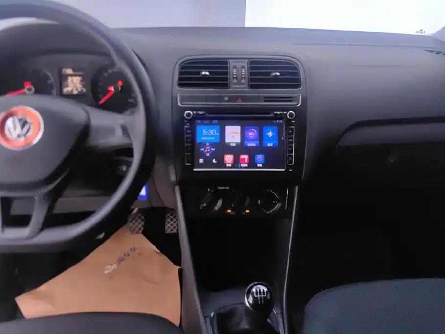 2016 Polo 1.4L Manual Fashion Edition — миниатюра 13