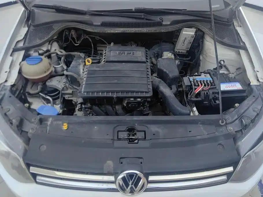 2016 Polo 1.4L Manual Fashion Edition — миниатюра 10