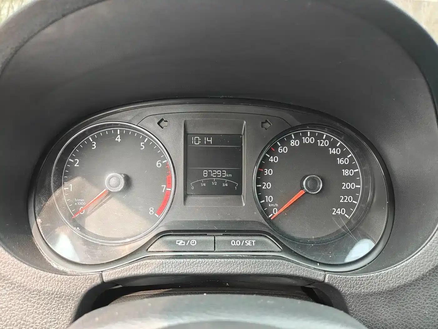 2016 Polo 1.4L Automatic Fashion Edition — миниатюра 13