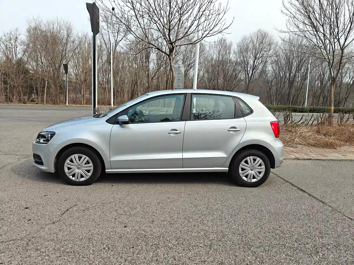 2016 Polo 1.4L Automatic Fashion Edition — миниатюра 15