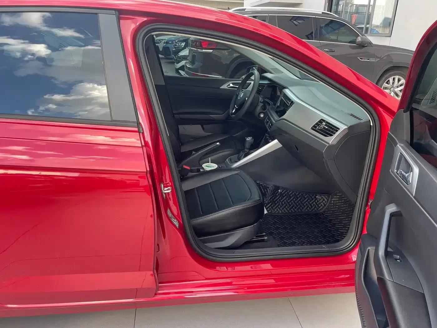 2023 Polo Facelift Plus 1.5L Automatic Enjoy Life Edition — миниатюра 7