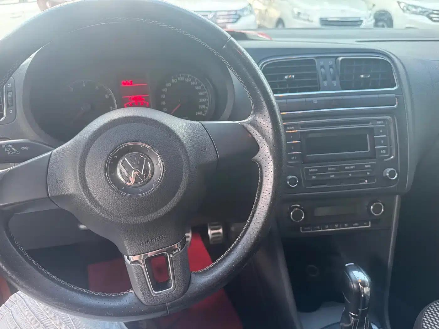 2012 Polo 1.6L Cross Polo AT — миниатюра 5
