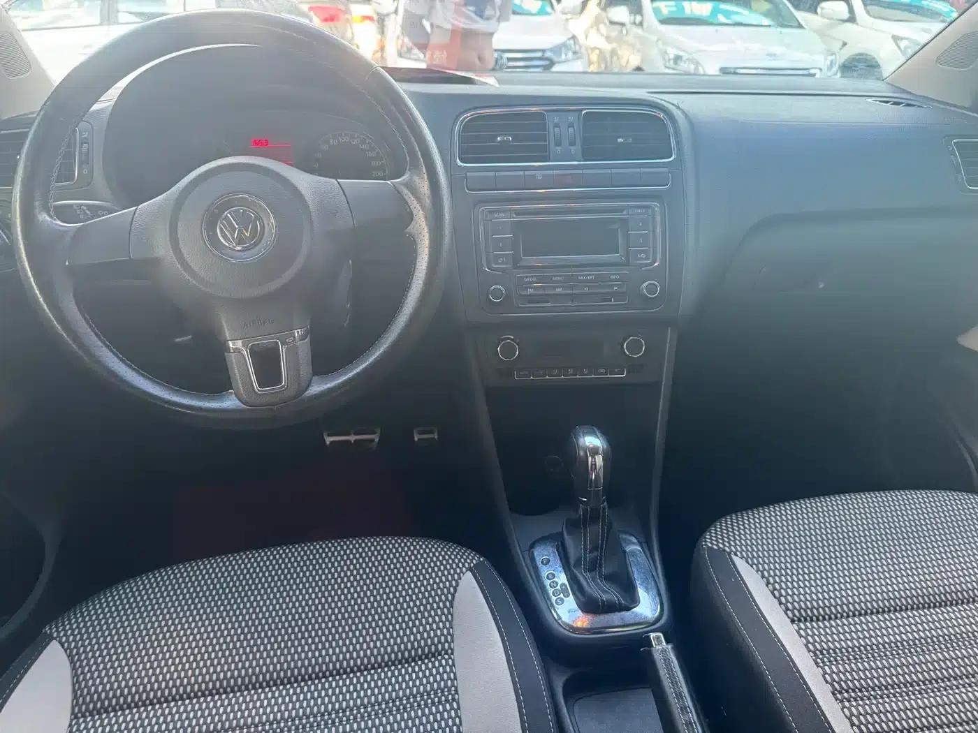 2012 Polo 1.6L Cross Polo AT — миниатюра 7