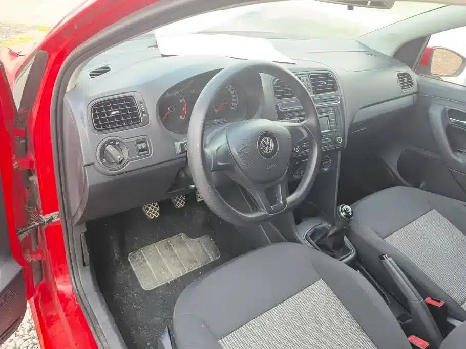 2016 Polo 1.4L Manual Fashion Edition — миниатюра 12