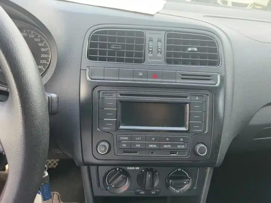 2016 Polo 1.4L Manual Fashion Edition — миниатюра 13