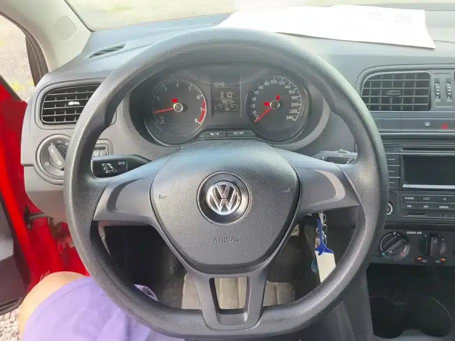 2016 Polo 1.4L Manual Fashion Edition — миниатюра 15