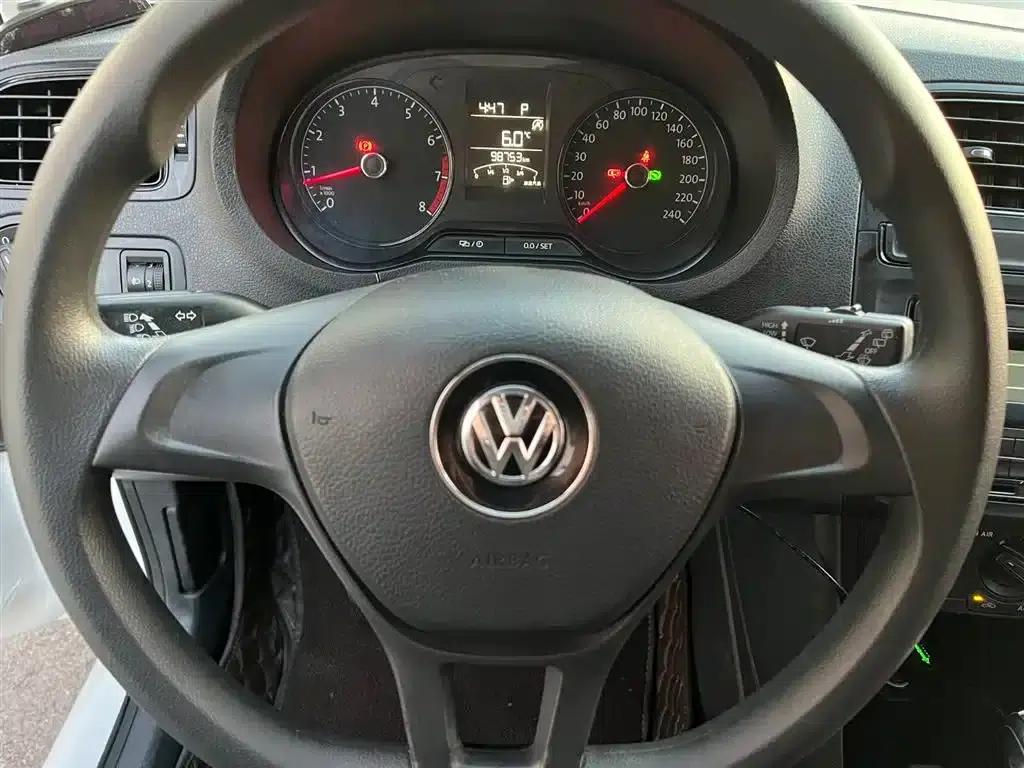 2018 Polo 1.5L Automatic Comfort Edition — миниатюра 13