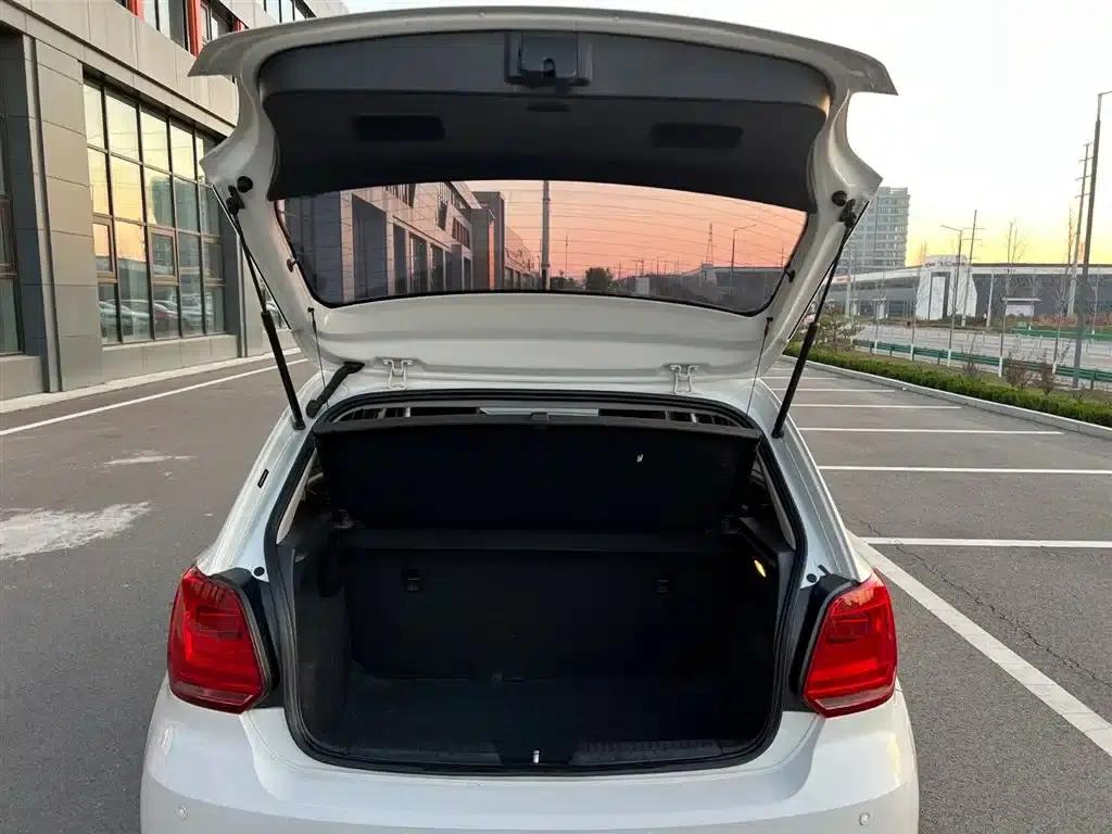 2018 Polo 1.5L Automatic Comfort Edition — миниатюра 15