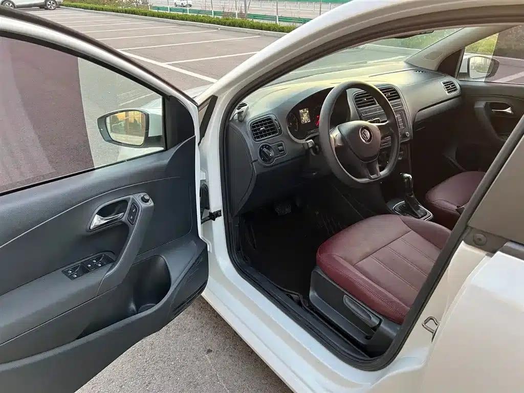 2018 Polo 1.5L Automatic Comfort Edition — миниатюра 6