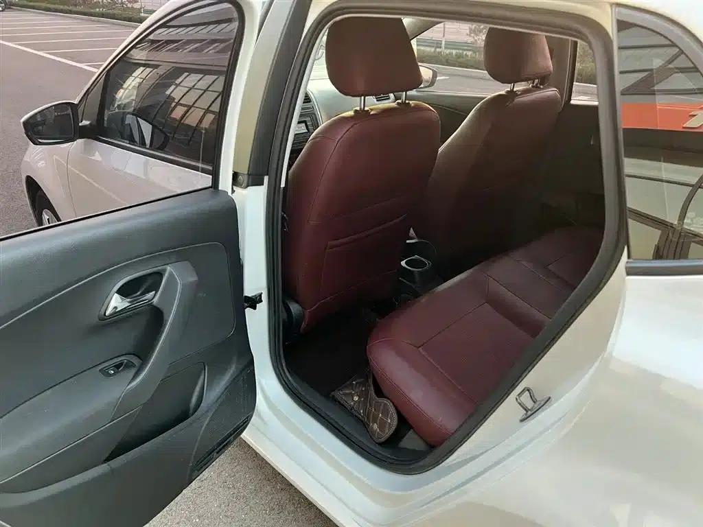 2018 Polo 1.5L Automatic Comfort Edition — миниатюра 7