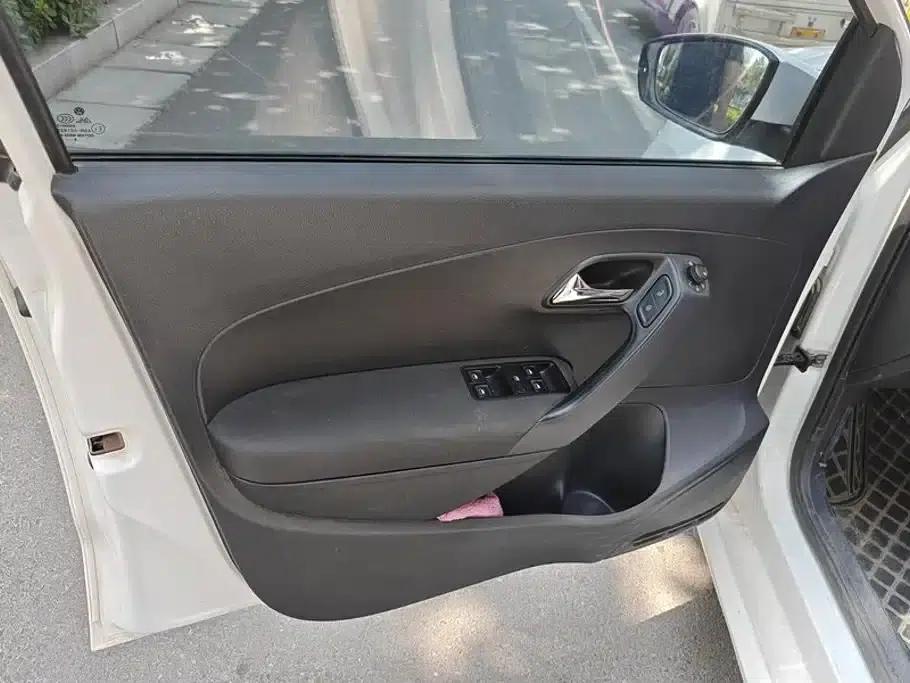 2018 Polo 1.5L Automatic Comfort Edition — миниатюра 7