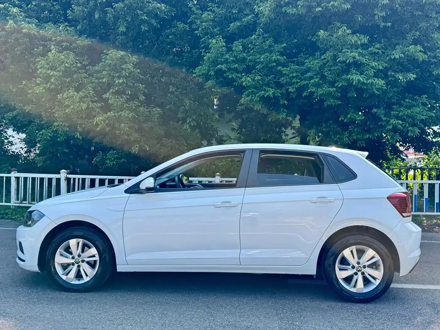 2023 Polo Plus 1.5L Automatic Enjoy Life Edition — миниатюра 12