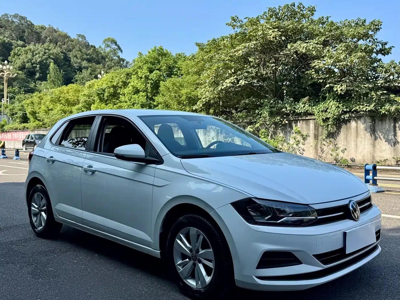 2023 Polo Plus 1.5L Automatic Enjoy Life Edition — миниатюра 3
