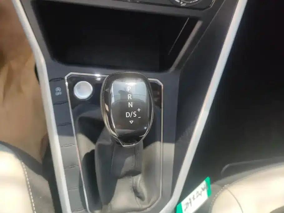2021 Polo Plus 1.5L Automatic Colorful Technology Edition — миниатюра 16