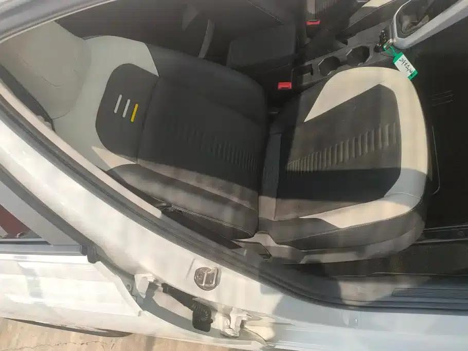 2021 Polo Plus 1.5L Automatic Colorful Technology Edition — миниатюра 8