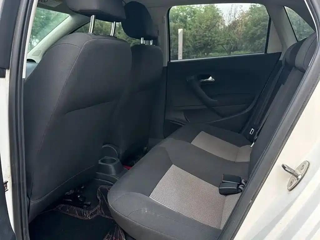 2014 Polo 1.4L Manual Fashion Edition — миниатюра 7