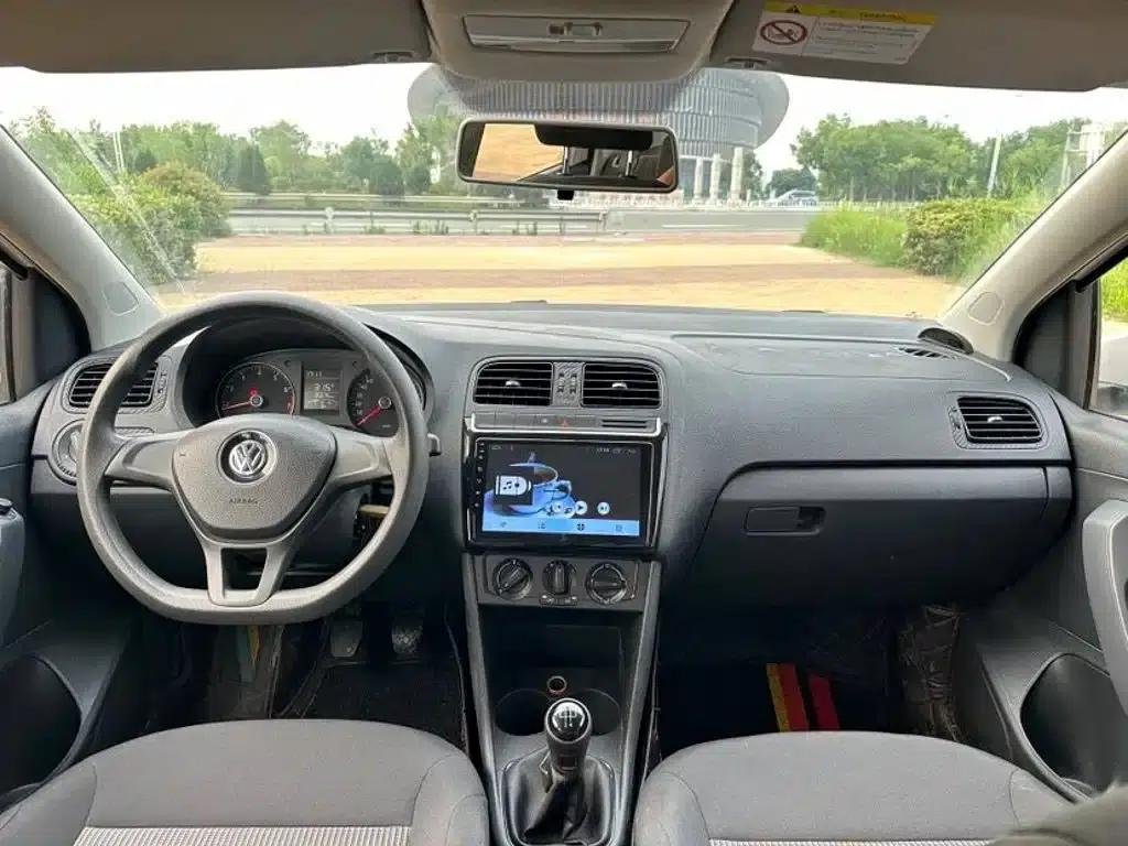 2014 Polo 1.4L Manual Fashion Edition — миниатюра 9