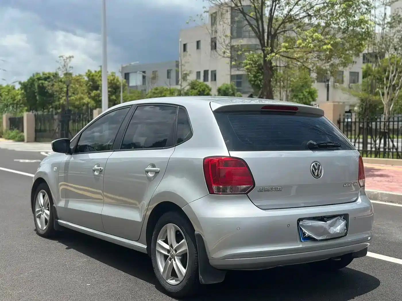 2011 Polo 1.6L Automatic Premium Edition — миниатюра 7