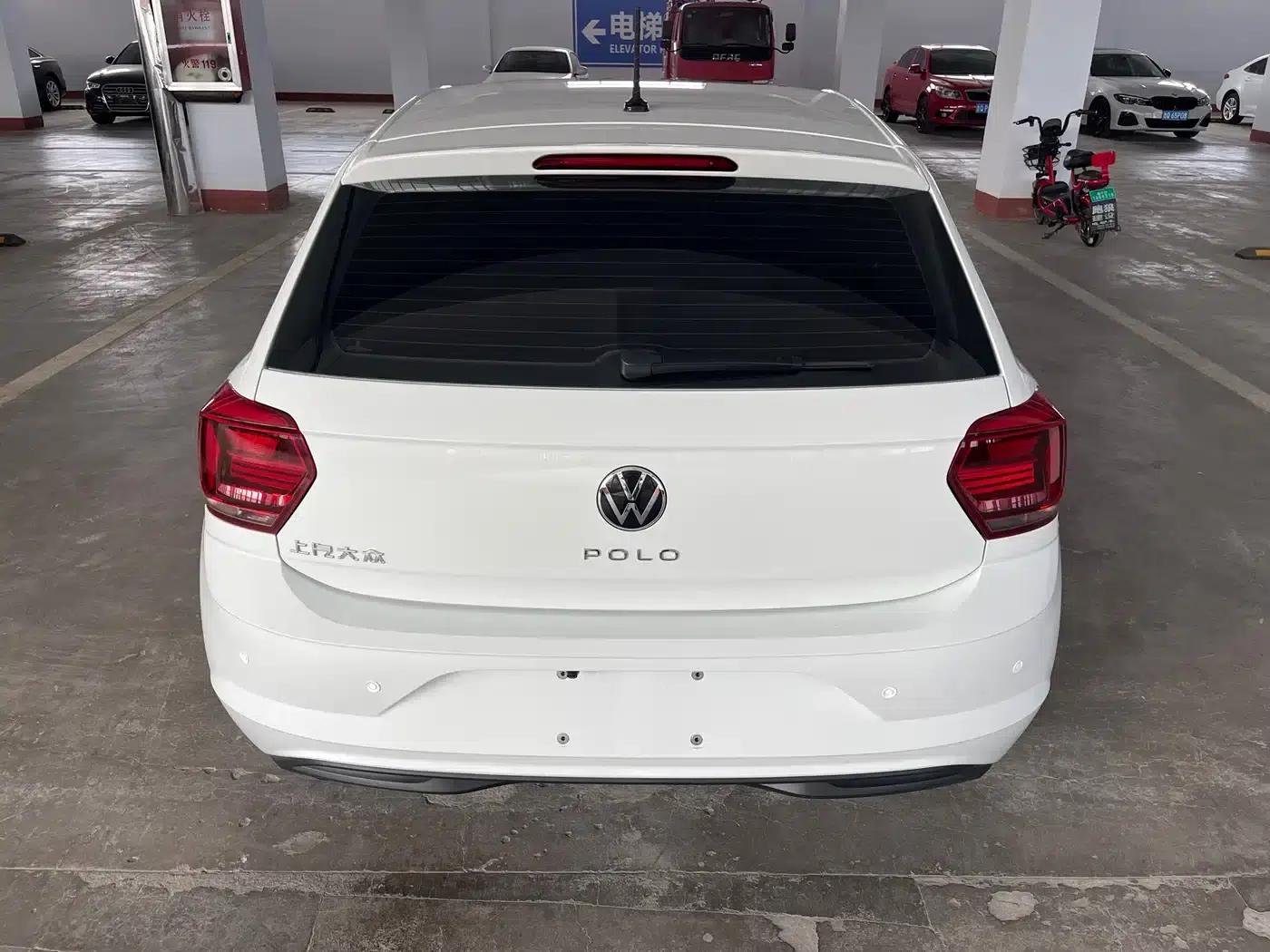 2023 Polo Plus 1.5L Automatic Enjoy Life Edition — миниатюра 15