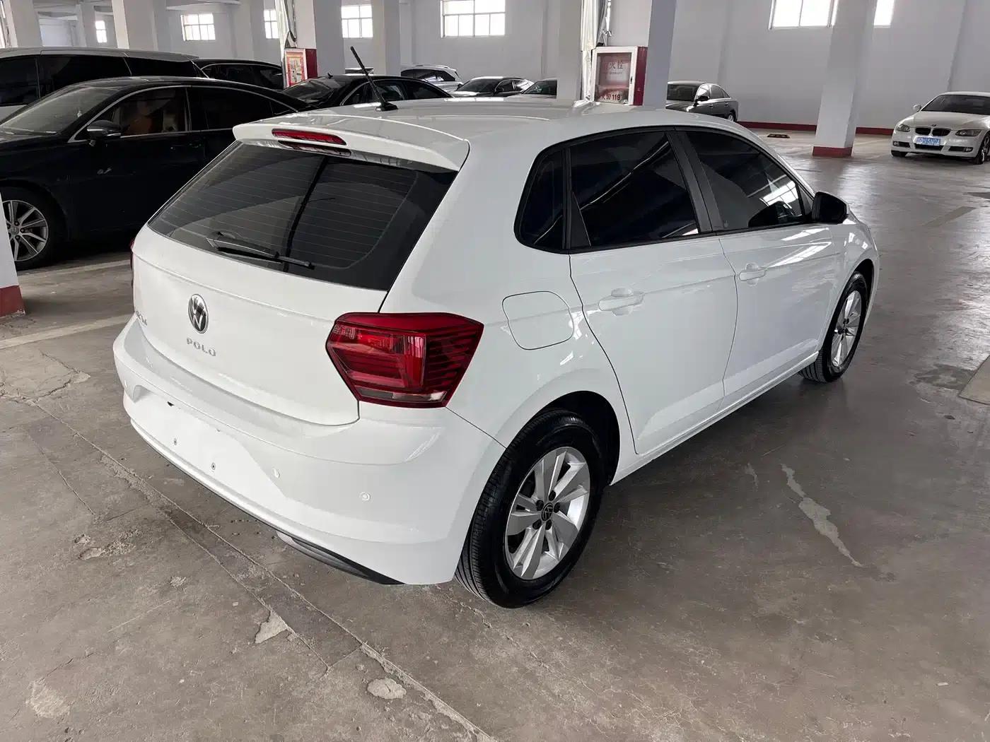 2023 Polo Plus 1.5L Automatic Enjoy Life Edition — миниатюра 16