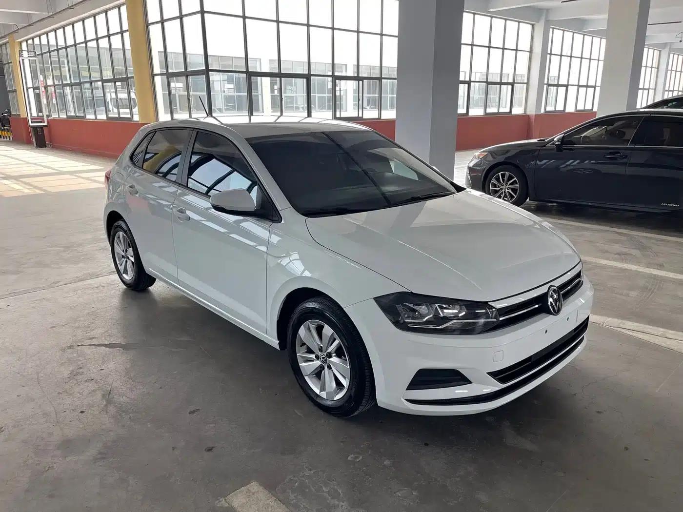 2023 Polo Plus 1.5L Automatic Enjoy Life Edition — миниатюра 3