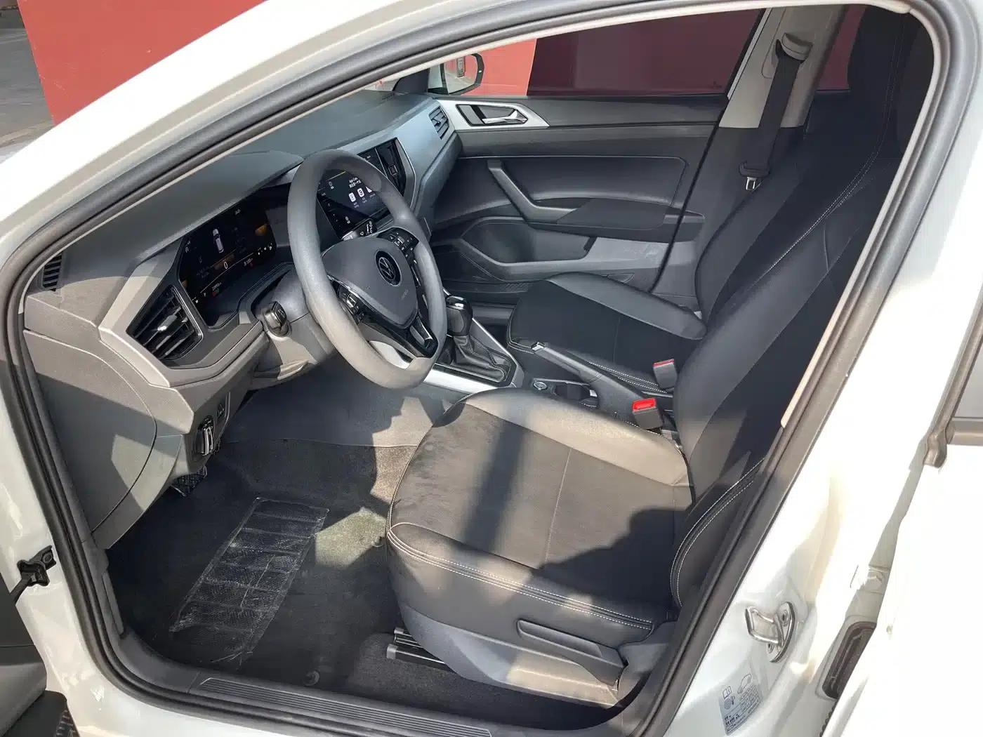 2023 Polo Plus 1.5L Automatic Enjoy Life Edition — миниатюра 5