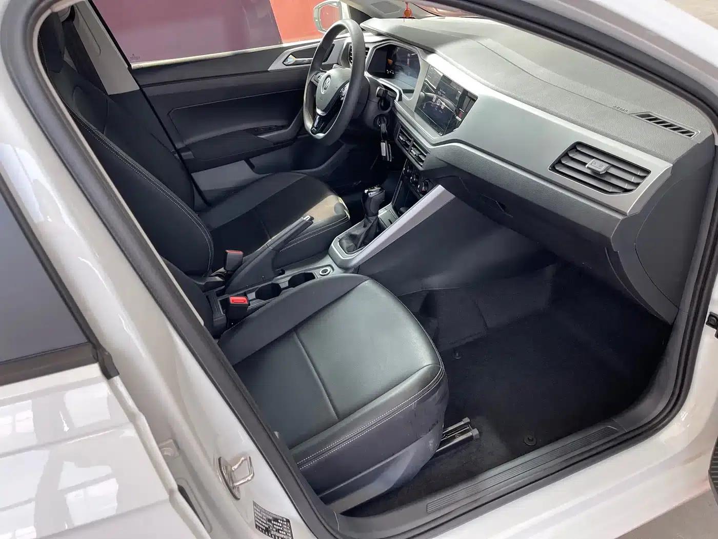 2023 Polo Plus 1.5L Automatic Enjoy Life Edition — миниатюра 10