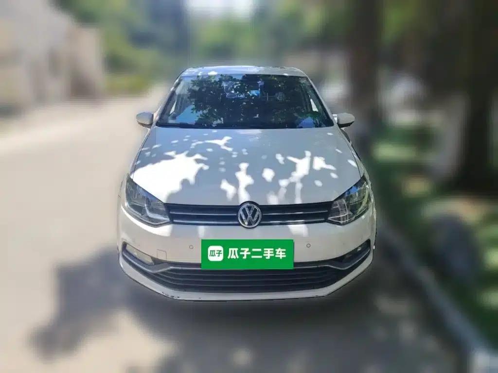 2016 Polo 1.6L Automatic Luxury — миниатюра 3