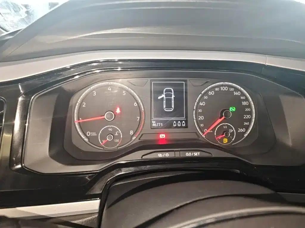 2019 Polo Plus 1.5L Automatic Panoramic Enjoyment Edition — миниатюра 12