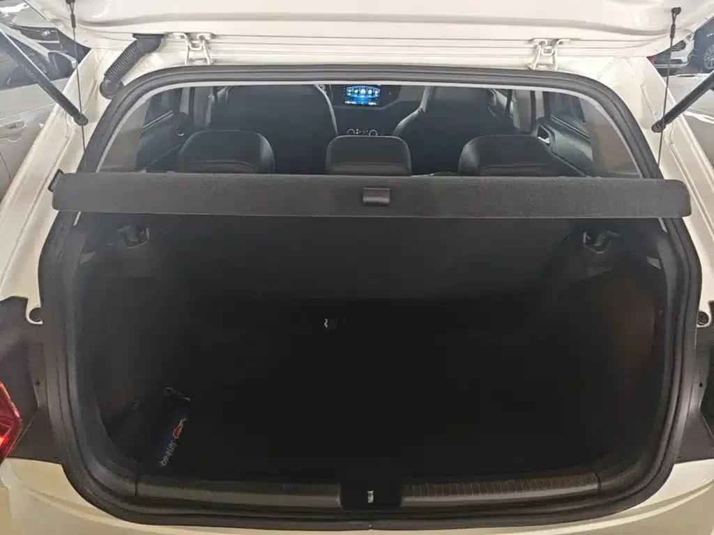 2019 Polo Plus 1.5L Automatic Panoramic Enjoyment Edition — миниатюра 19