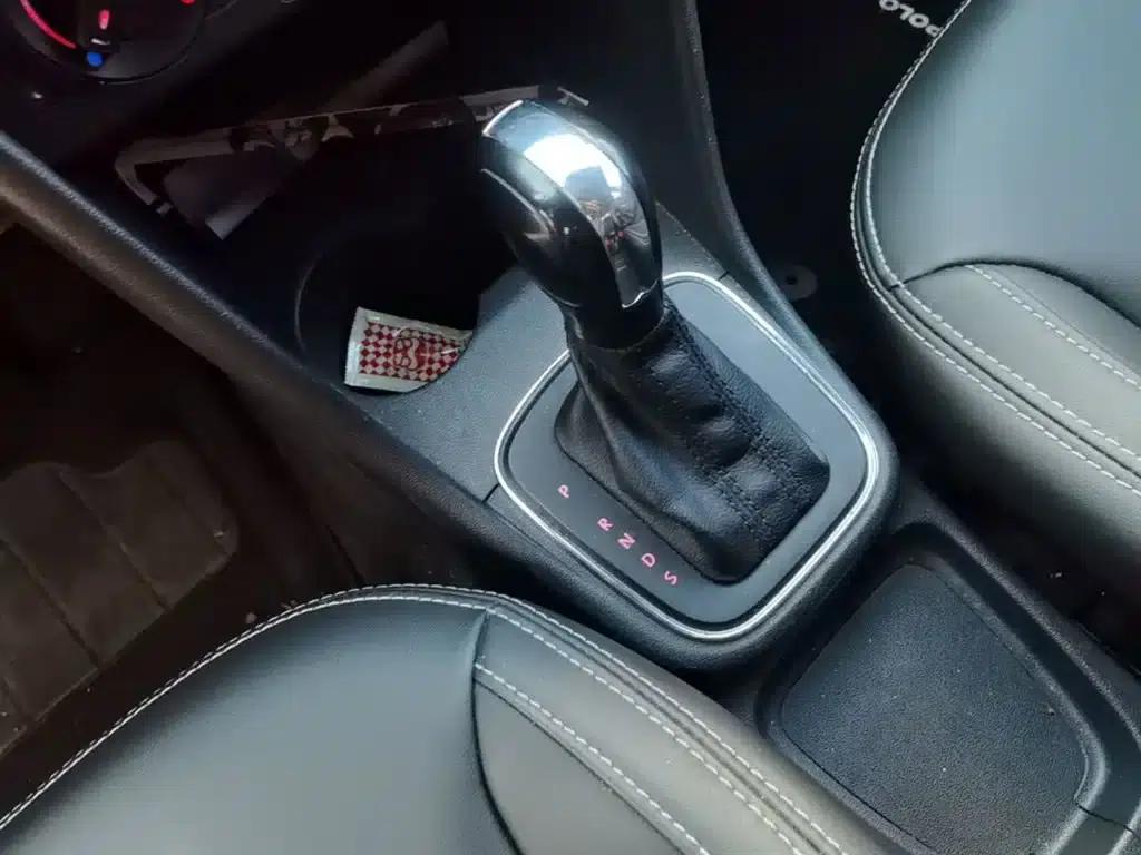 2016 Polo 1.4L Cross Polo Automatic — миниатюра 14