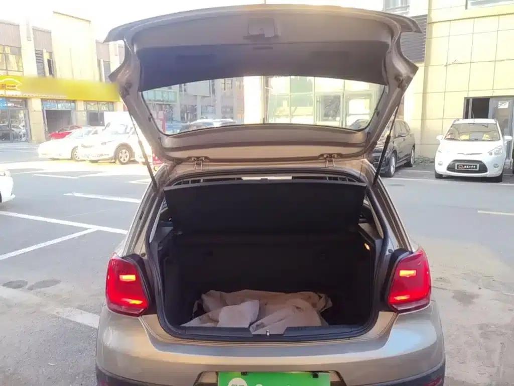 2016 Polo 1.4L Cross Polo Automatic — миниатюра 19