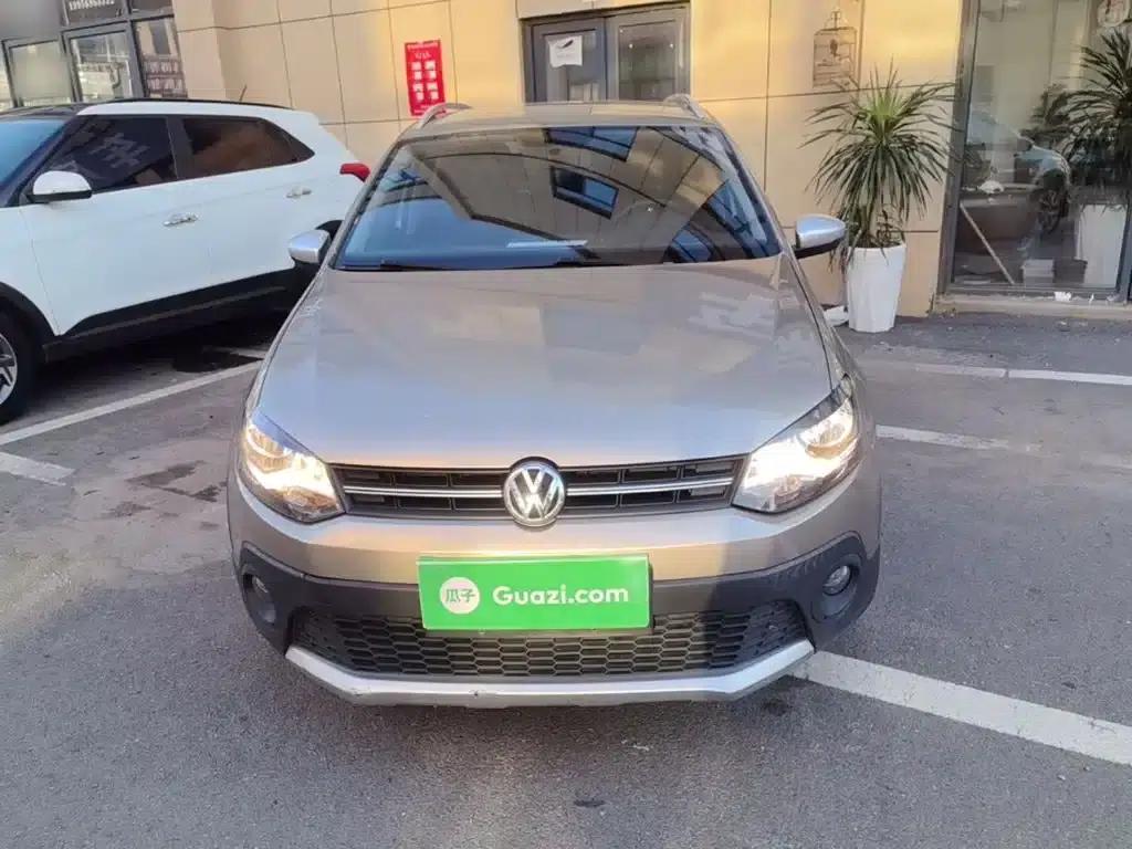 2016 Polo 1.4L Cross Polo Automatic — миниатюра 3