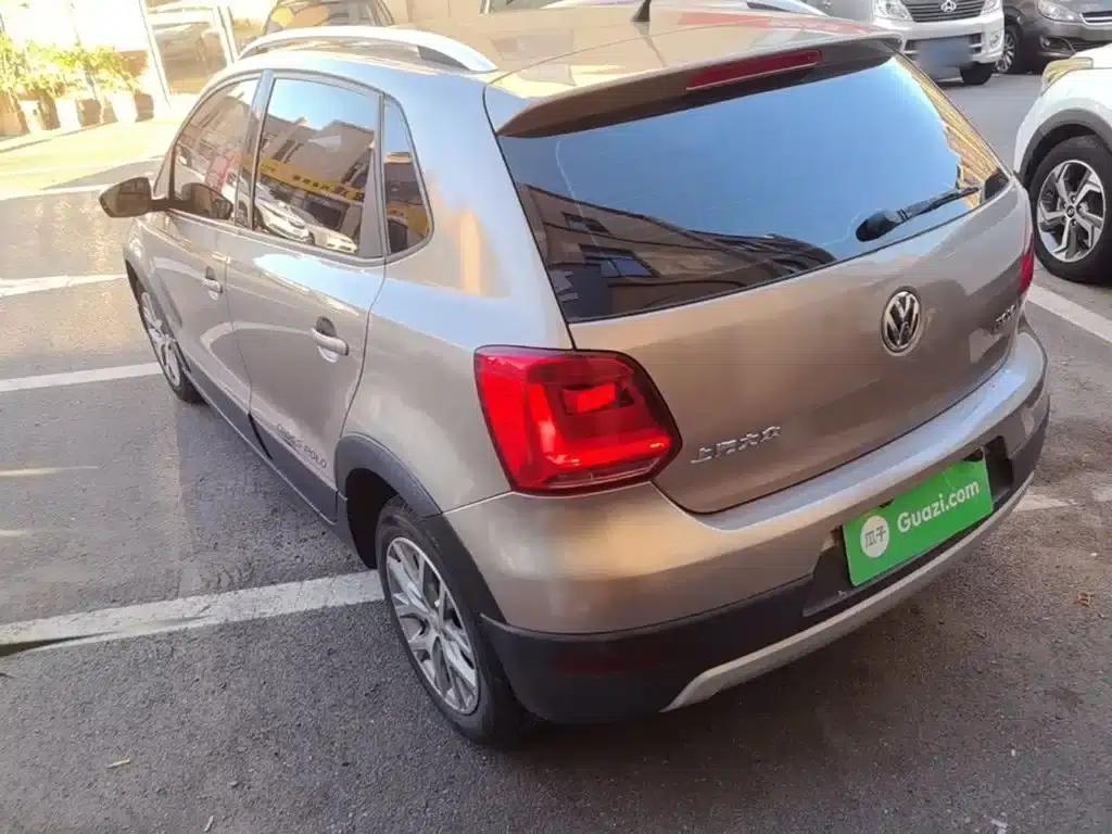 2016 Polo 1.4L Cross Polo Automatic — миниатюра 5
