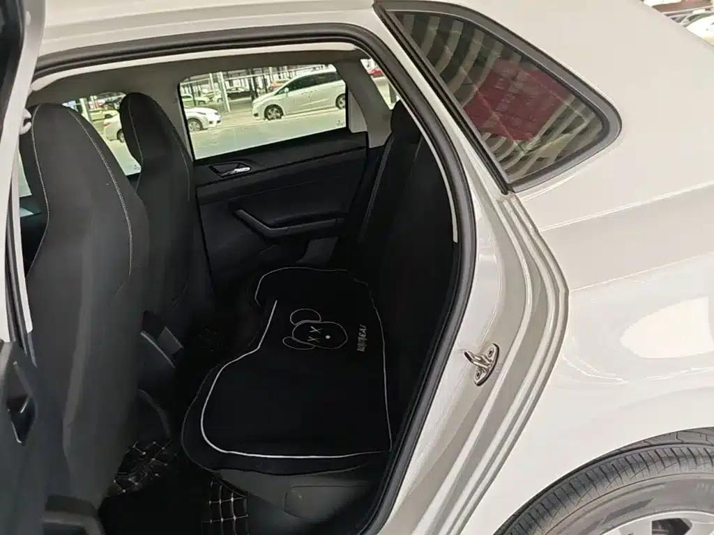 2019 Polo Plus 1.5L Automatic Panoramic Enjoyment Edition — миниатюра 17