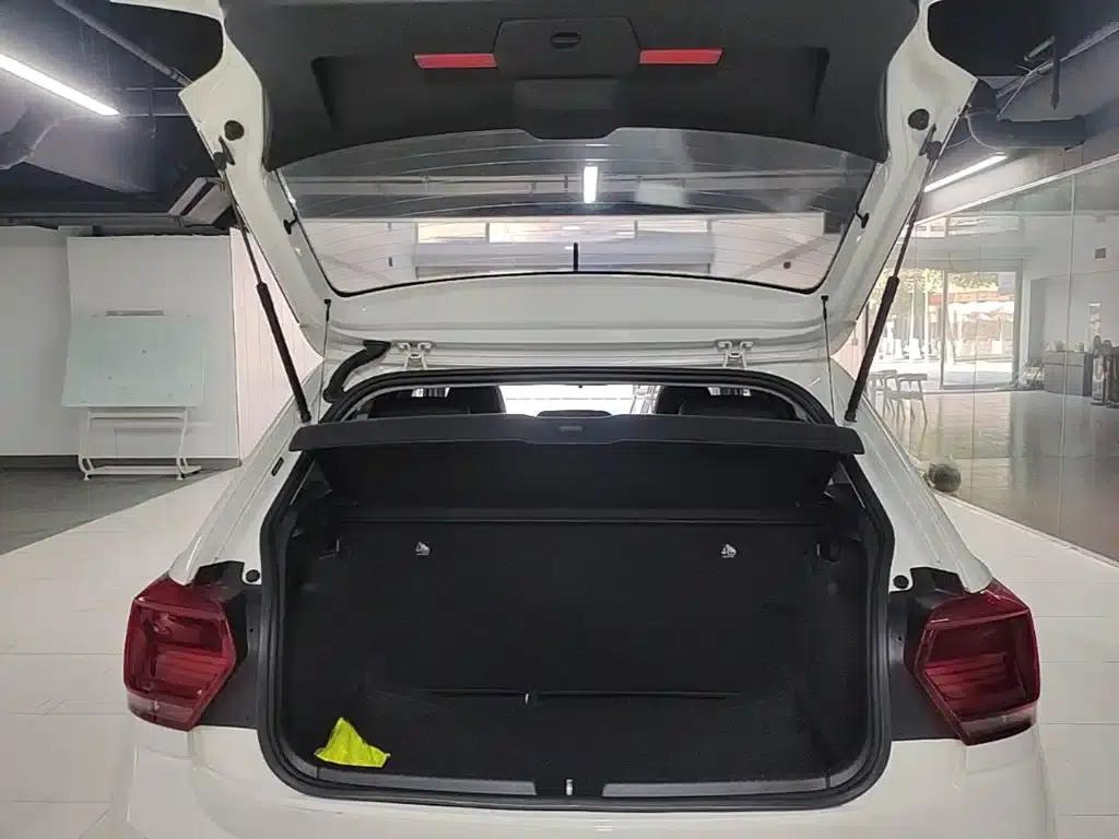 2019 Polo Plus 1.5L Automatic Panoramic Enjoyment Edition — миниатюра 19