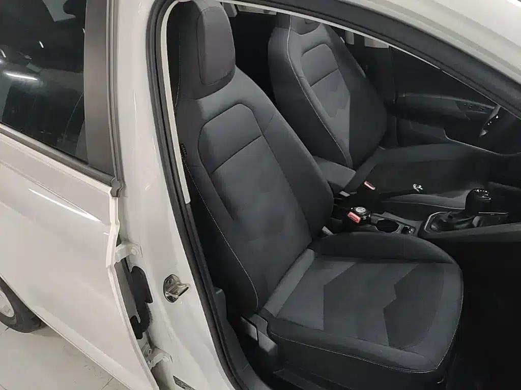2019 Polo Plus 1.5L Automatic Panoramic Enjoyment Edition — миниатюра 25