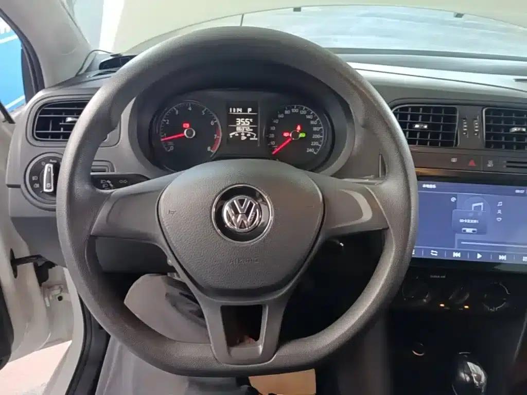 2018 Polo 1.5L Automatic Comfort Edition — миниатюра 11