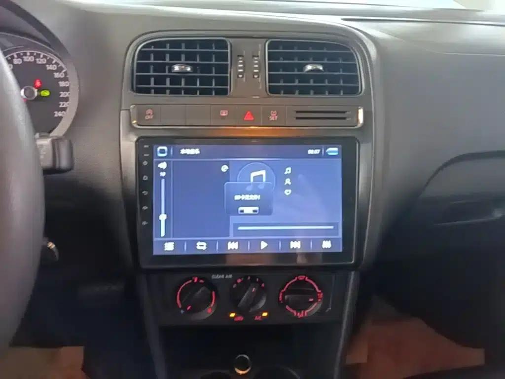 2018 Polo 1.5L Automatic Comfort Edition — миниатюра 13