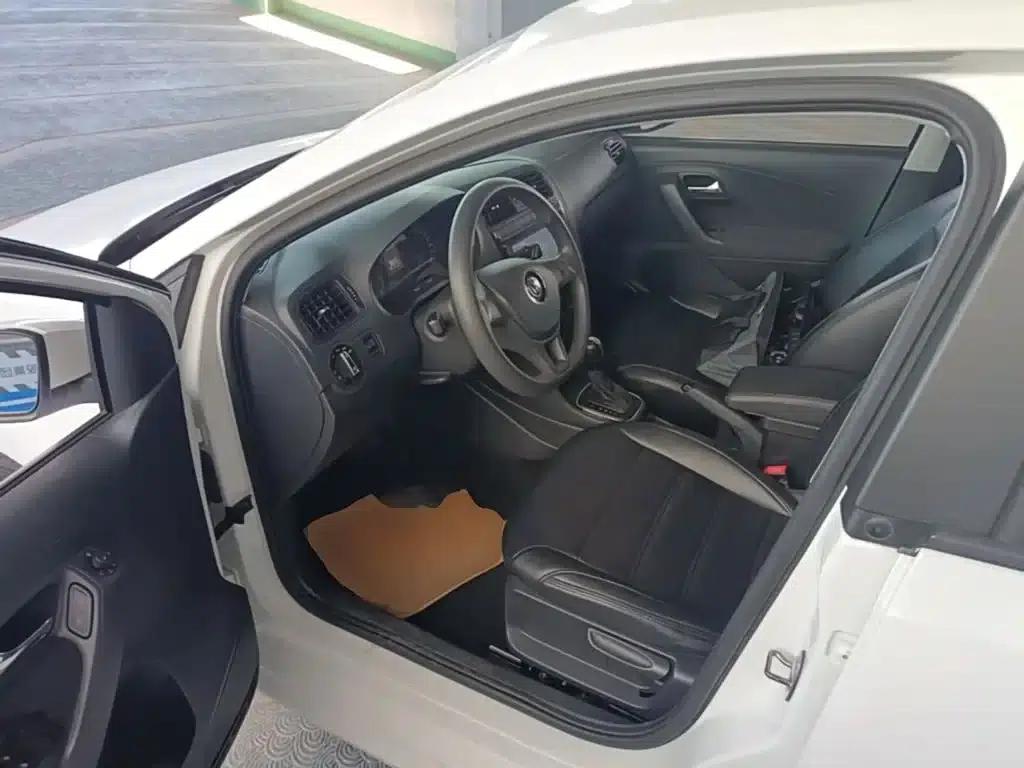 2018 Polo 1.5L Automatic Comfort Edition — миниатюра 15
