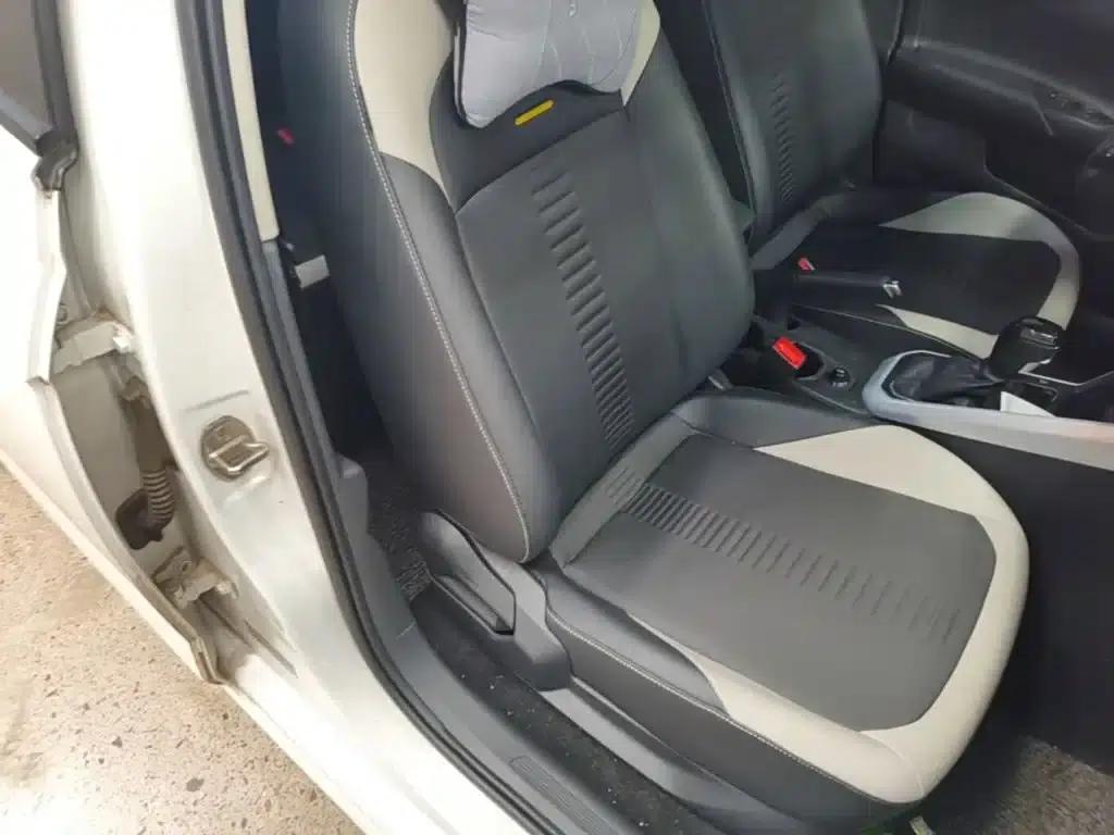 2019 Polo Plus 1.5L Automatic Colorful Technology Edition — миниатюра 25