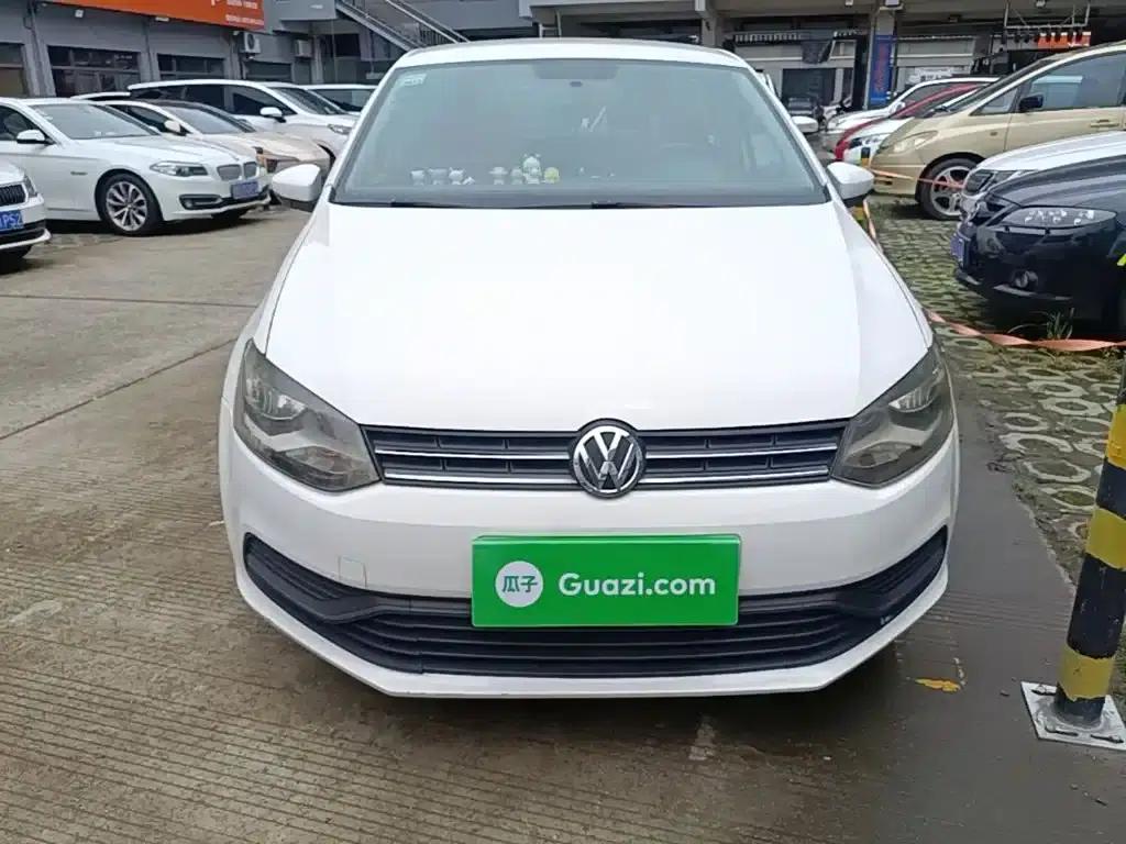 2016 Polo 1.4L Automatic Fashion Edition — миниатюра 3