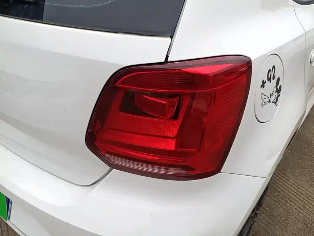 2016 Polo 1.4L Automatic Fashion Edition — миниатюра 8