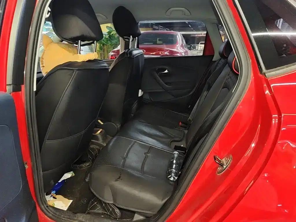 2016 Polo 1.4L Automatic Fashion Edition — миниатюра 17
