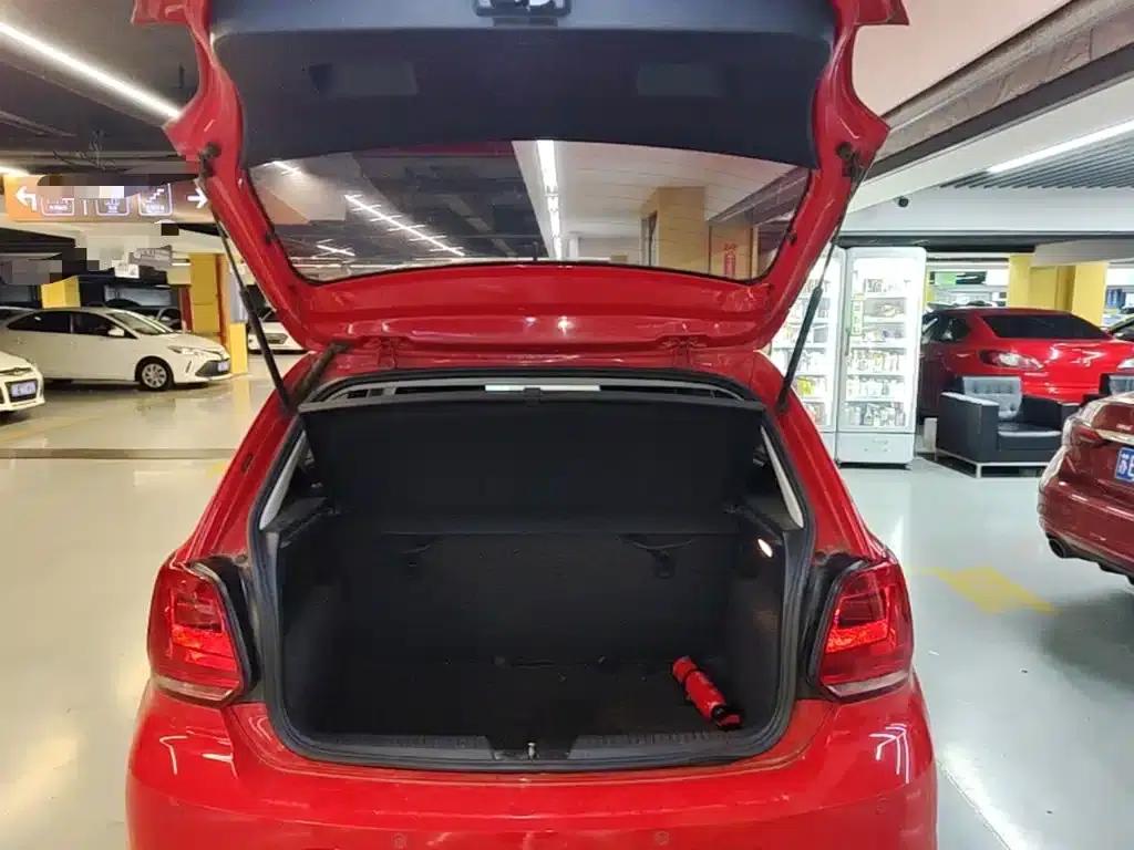 2016 Polo 1.4L Automatic Fashion Edition — миниатюра 19
