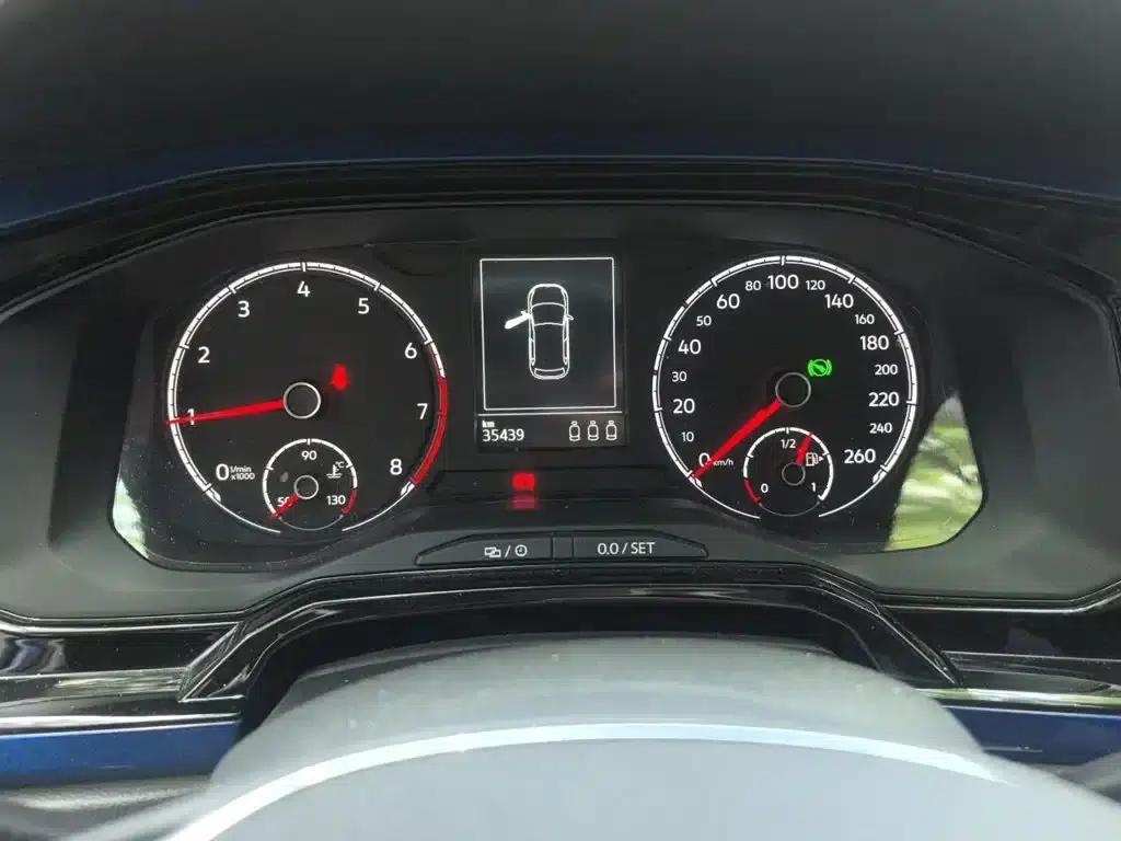 2019 Polo Plus 1.5L Automatic Colorful Technology Edition — миниатюра 8