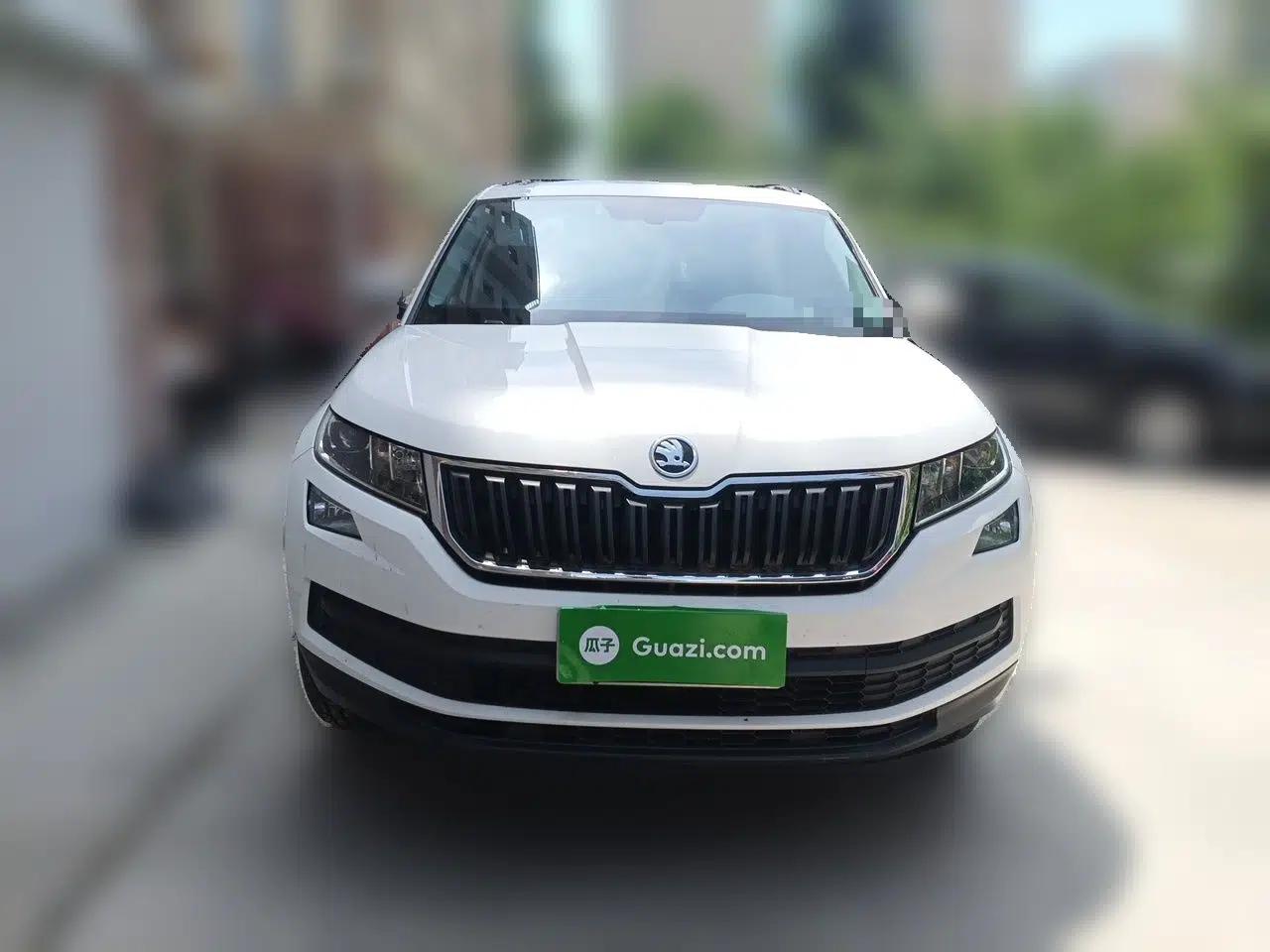 Skoda Kodiaq 2018 Facelifted TSI330 5-Seater Two-Wheel-Drive Standard Edition — миниатюра 2