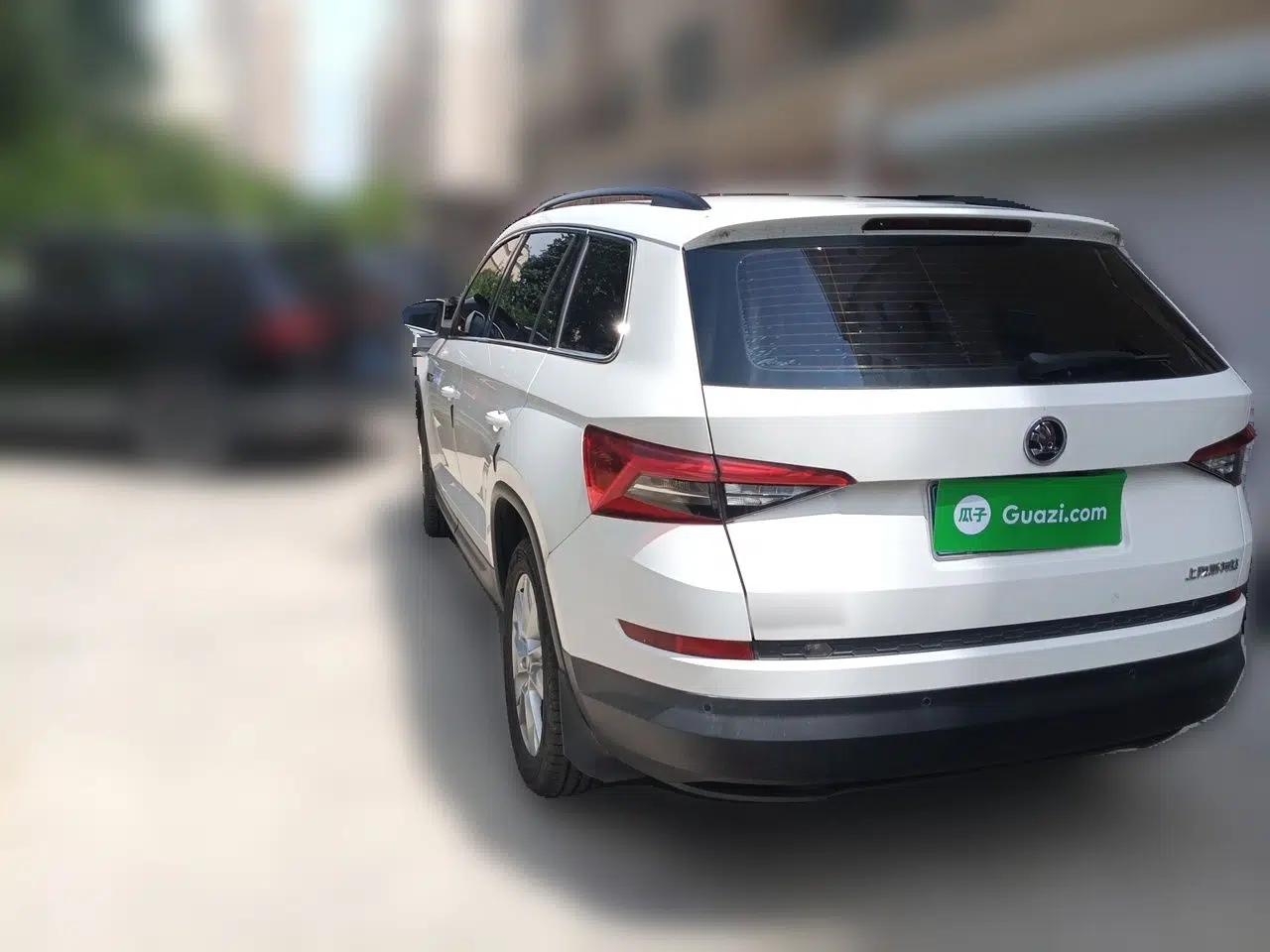 Skoda Kodiaq 2018 Facelifted TSI330 5-Seater Two-Wheel-Drive Standard Edition — миниатюра 4