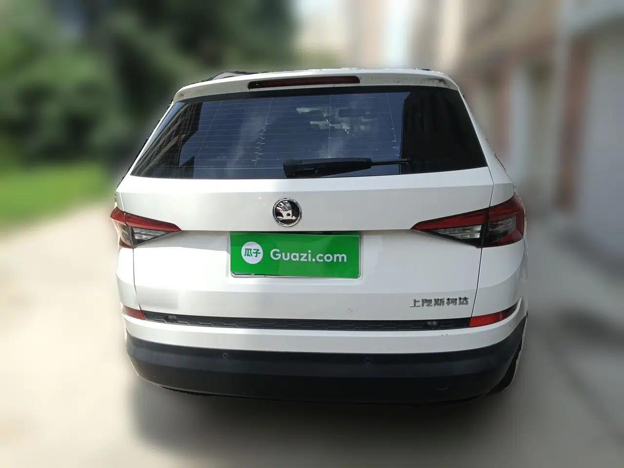 Skoda Kodiaq 2018 Facelifted TSI330 5-Seater Two-Wheel-Drive Standard Edition — миниатюра 5